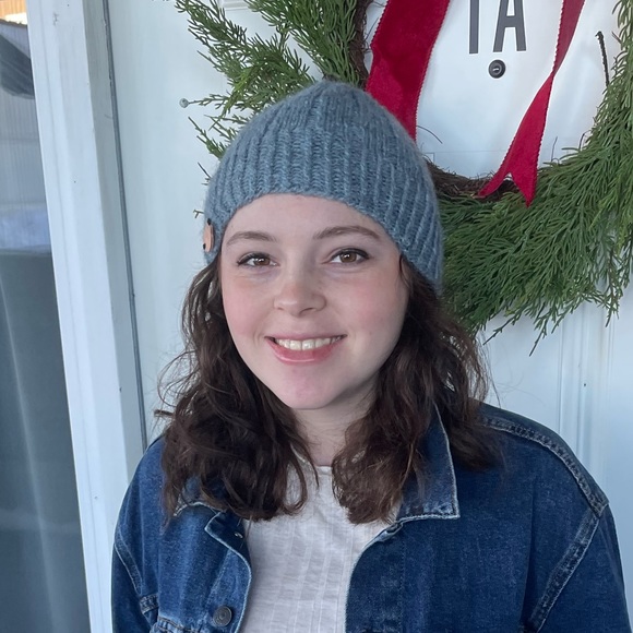 Meet your Posher, Claire - Picture 1 of 1